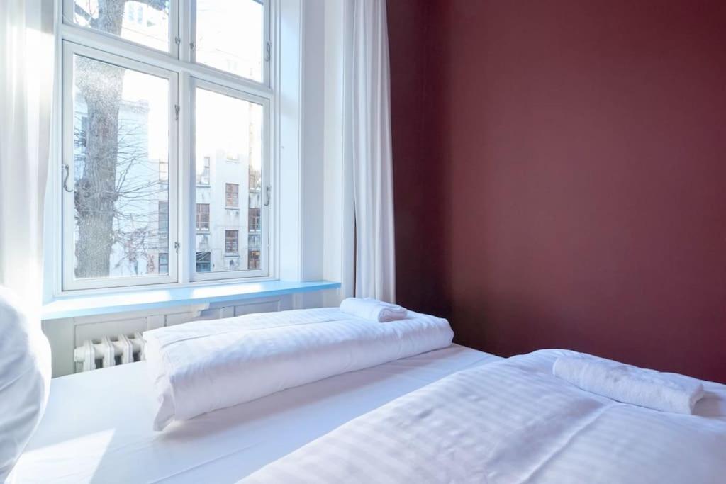 Moderen And Sleek 3Br With Bath By The Lakes And Metro Copenhagen Luaran gambar